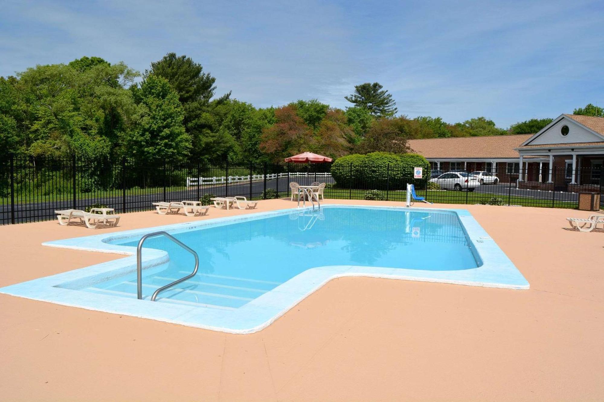 Quality Inn Raynham - Taunton Kültér fotó