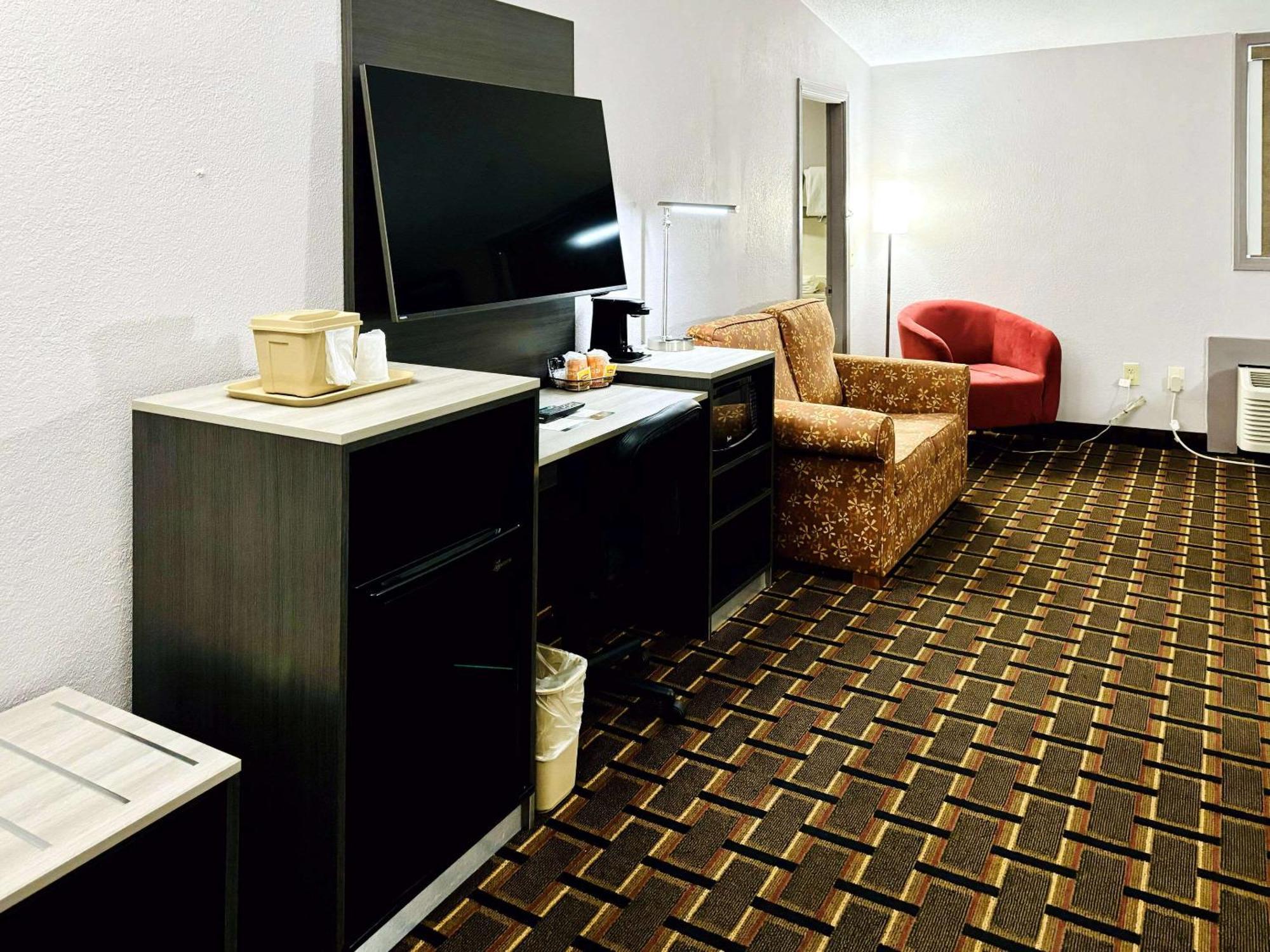 Quality Inn Raynham - Taunton Kültér fotó