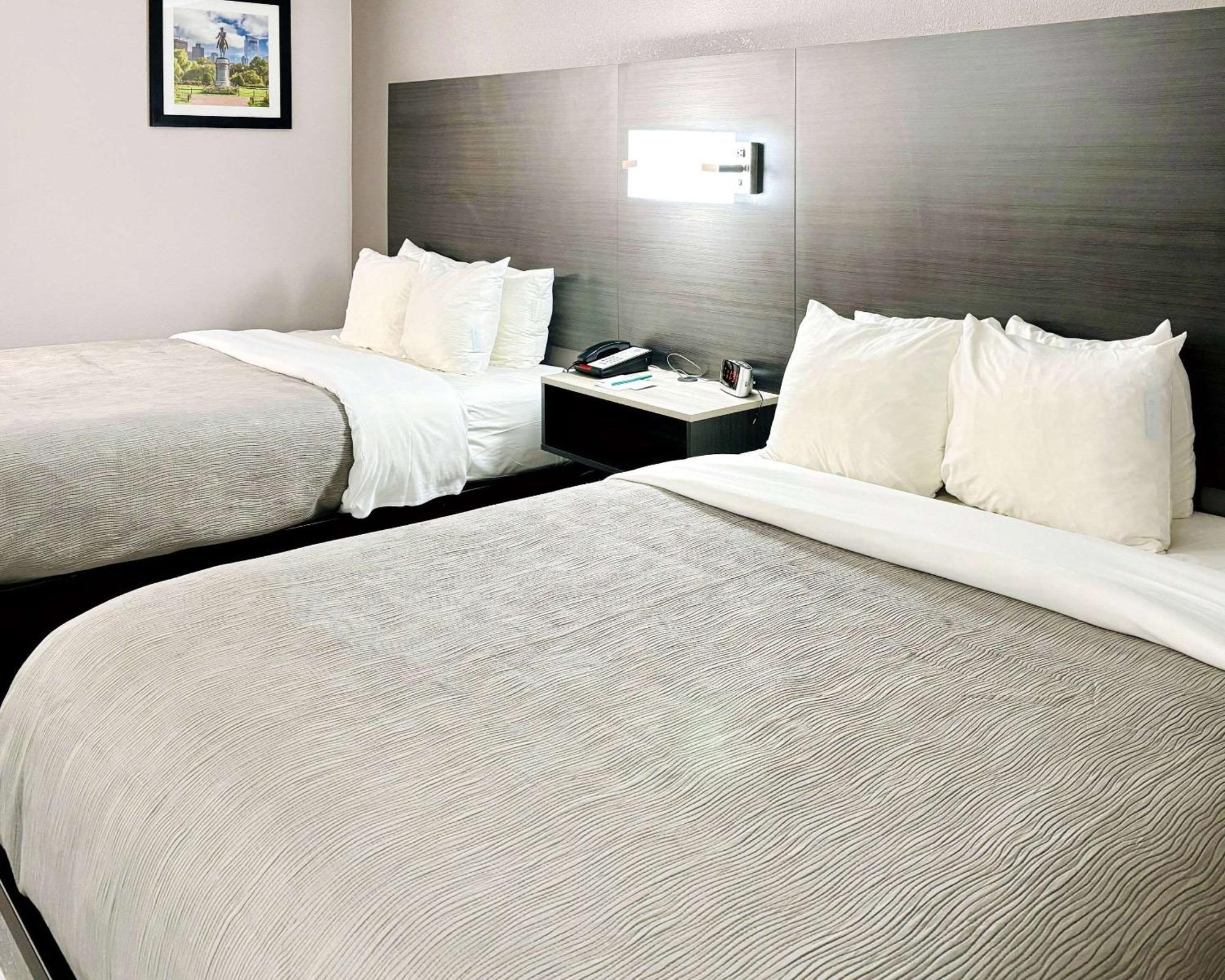 Quality Inn Raynham - Taunton Kültér fotó